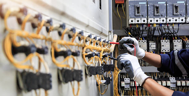 Professional Electrician technician working in Harriman, NY